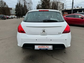 2011 Peugeot 308 I Рестайлинг, белый, 550000 рублей, вид 3