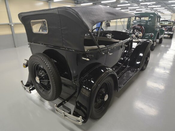1935 ГАЗ А, чёрный - вид 2