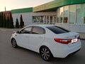 2013 Kia Rio III, белый, 600000 рублей - вид 3