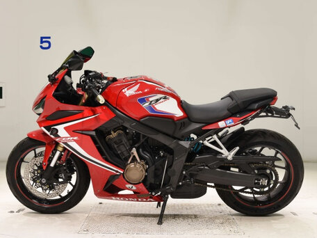 2020 Honda CBR 650R, красный, 950000 рублей, вид 2