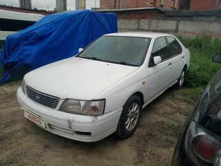 2001 Nissan Bluebird XI (U14), белый, 299999 рублей, вид 1