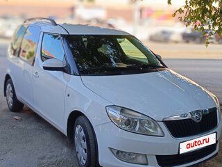 2014 Skoda Roomster I Рестайлинг, белый, 680000 рублей, вид 2