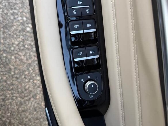 2026 Geely Monjaro I Рестайлинг, серый, 3410000 рублей - вид 23