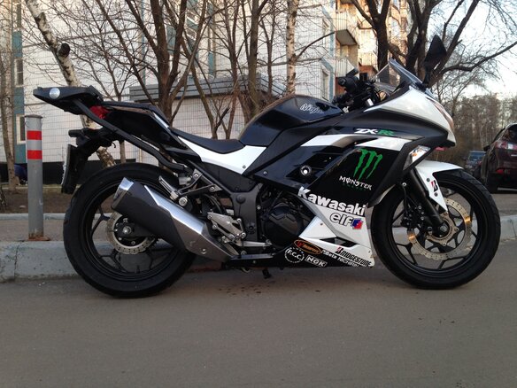 2013 Kawasaki Ninja 300, белый - вид 3