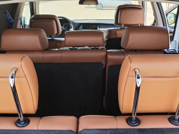 2010 BMW X5 30i II (E70), белый, 1600000 рублей - вид 13