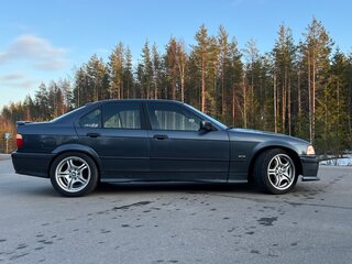 1997 BMW 3 серии 323i III (E36), синий, 750000 рублей, вид 3