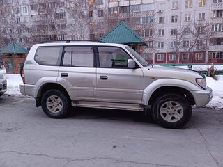 1998 Toyota Land Cruiser Prado 90 Series, серебристый, 1400000 рублей, вид 1