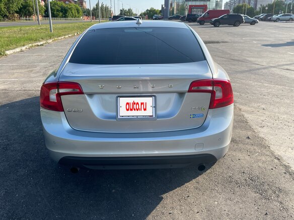 2011 Volvo S60 II, серебристый, 1400001 рублей - вид 5