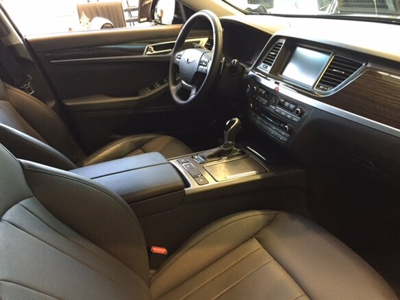 2015 Hyundai Genesis II, чёрный - вид 3