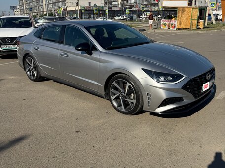 2020 Hyundai Sonata VIII (DN8), серый, 2399000 рублей, вид 4