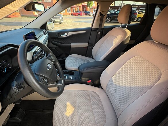 2020 Ford Escape IV, чёрный, 1650000 рублей - вид 12