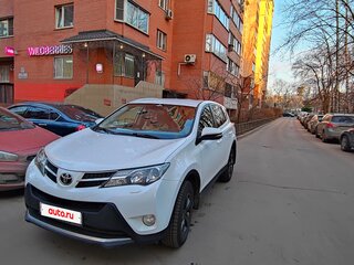 2013 Toyota RAV4 IV (XA40), белый, 1680000 рублей, вид 4
