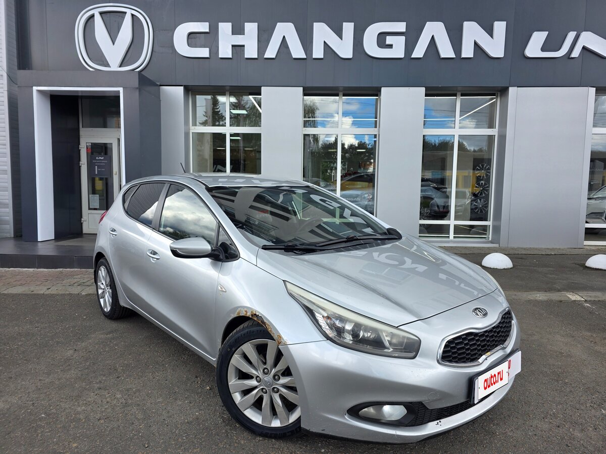Открыть фотографии: Kia Ceed II