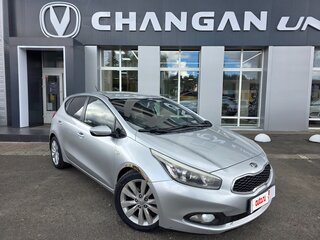2013 Kia Ceed II, серебристый, 720000 рублей, вид 1