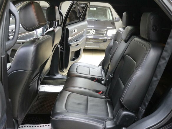2018 Ford Explorer V Рестайлинг, чёрный - вид 9