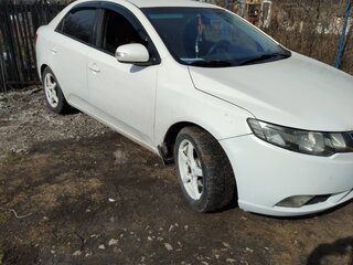 2010 Kia Cerato 4-speed II, белый, 550000 рублей, вид 1