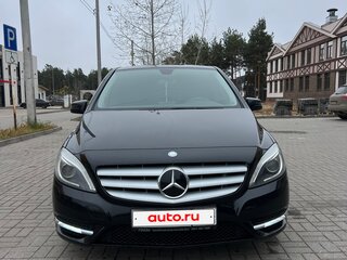 2013 Mercedes-Benz B-Класс 180 II (W246), чёрный, 1399000 рублей, вид 2
