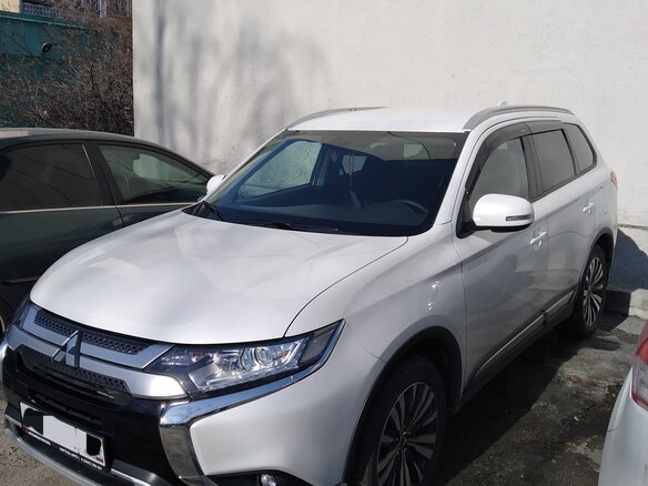2019 Mitsubishi Outlander III Рестайлинг 3, белый