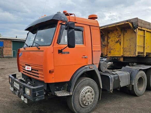 2004 КамАЗ 54115, жёлтый, 1000000 рублей - вид 3