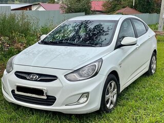 2014 Hyundai Solaris I, белый, 950000 рублей, вид 1