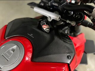 2020 Ducati Streetfighter V4, красный, 1500000 рублей, вид 5