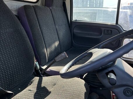 1992 Nissan Atlas, синий, 590000 рублей, вид 4