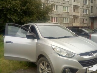 2013 Hyundai ix35 I, серебристый, 1260000 рублей, вид 3