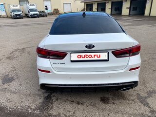 2018 Kia Optima IV Рестайлинг, белый, 1900000 рублей, вид 5