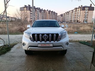2014 Toyota Land Cruiser Prado 4-speed 150 Series Рестайлинг 1, белый, 3800000 рублей, вид 2