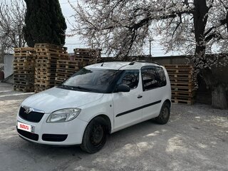 2009 Skoda Roomster I, белый, 520000 рублей, вид 1