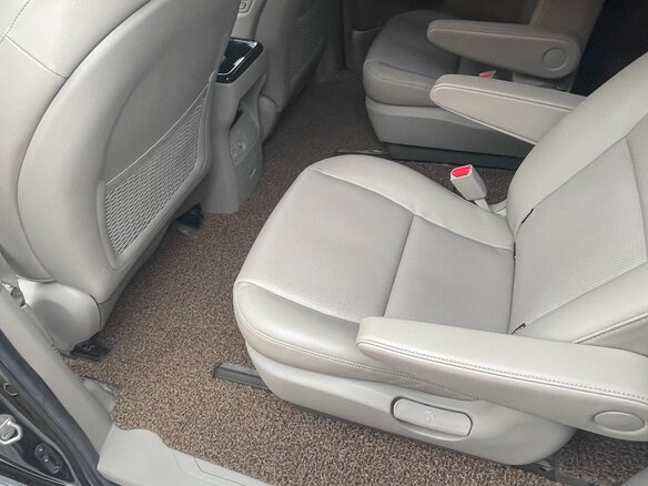 2019 Kia Carnival III, чёрный - вид 32