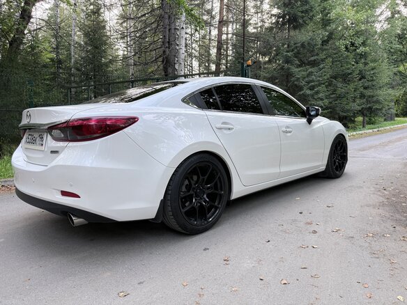 2016 Mazda 6 III (GJ) Рестайлинг, белый, 2600000 рублей - вид 10