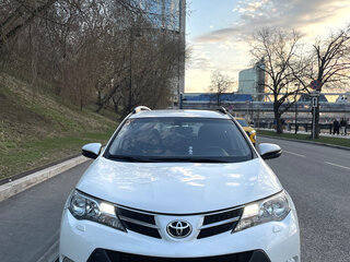 2013 Toyota RAV4 IV (XA40), белый, 2300000 рублей, вид 5