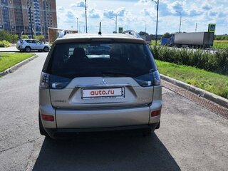 2008 Mitsubishi Outlander II, бежевый, 930000 рублей, вид 4