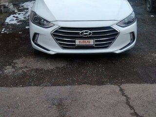 2017 Hyundai Elantra VI (AD), белый, 1350000 рублей, вид 2
