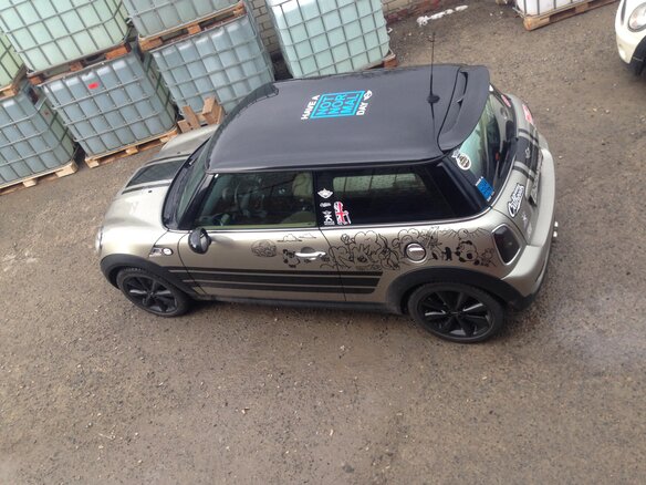 2007 Mini Hatch Cooper S II (R56), золотистый