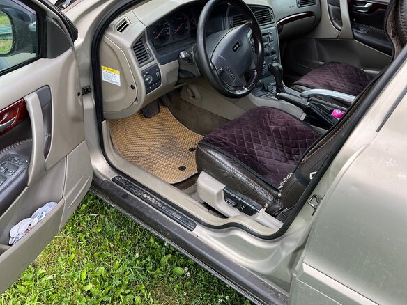 2000 Volvo V70 II, серый, 630000 рублей - вид 5