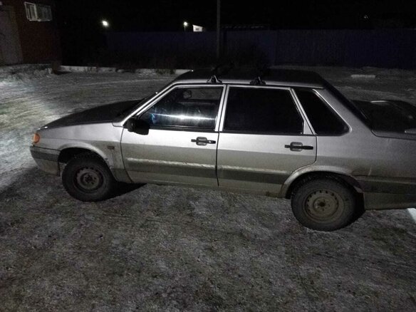 2004 Lada (ВАЗ) 2115, серебристый, 180000 рублей - вид 2