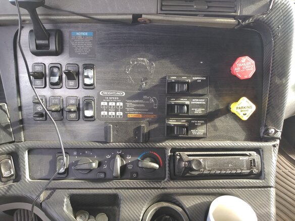 2003 Freightliner Columbia, белый, 1100000 рублей - вид 16