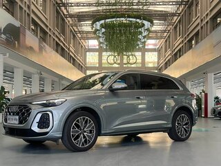 2026 Audi Q5 L III (GU), серебристый, 7000000 рублей, вид 1