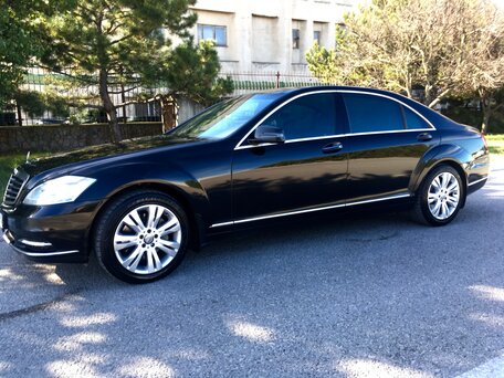 2011 Mercedes-Benz S-Класс 350 V (W221) Рестайлинг, чёрный, 1550000 рублей, вид 3