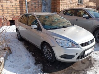 2011 Ford Focus II Рестайлинг, серебристый, 880000 рублей, вид 3