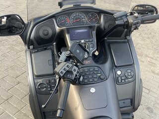 2007 Honda GL 1800 Gold Wing, серый, 1199990 рублей, вид 4