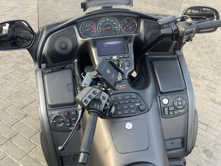 2007 Honda GL 1800 Gold Wing, серый, 1199990 рублей, вид 4