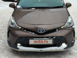 2015 Toyota Prius Alpha I (ZVW40/41) Рестайлинг, коричневый, 1650000 рублей, вид 1