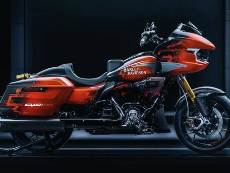 2025 Harley-Davidson CVO Road Glide RR, красный, 21000000 рублей, вид 1