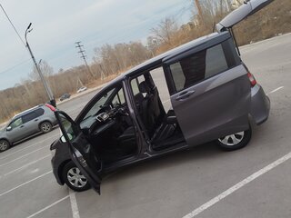 2014 Honda Freed Spike I Рестайлинг, серый, 850000 рублей, вид 3