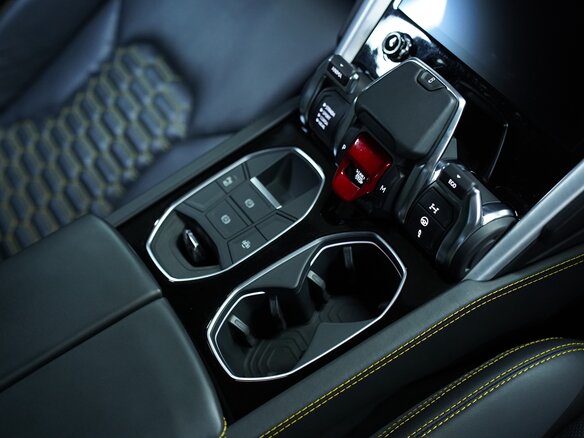 2018 Lamborghini Urus I, жёлтый, 18300000 рублей - вид 7