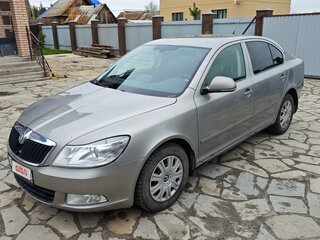 2011 Skoda Octavia II (A5) Рестайлинг, серый, 700000 рублей, вид 3