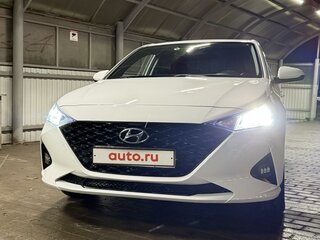 2021 Hyundai Solaris II Рестайлинг, белый, 1750000 рублей, вид 4